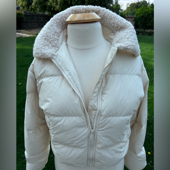 Marine Layer Charlotte Crop Puffer Jacket | Down Filled Puffer | Size XS - Picture 2 of 13